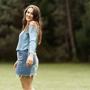 Meet your Posher, Ella